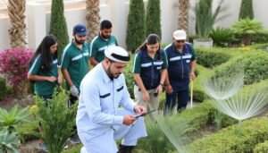 فريق عمل شركة جنى البستان لتنسيق حدائق الكويت فريق عمل شركة جنى البستان لتنسيق حدائق الكويت