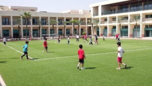 ملعب متعدد الاستخدامات بثيل صناعي في مدرسة كويتية ملعب متعدد الاستخدامات بثيل صناعي في مدرسة كويتية