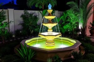 نافورة جميلة في حديقة منزلية بمنطقة الفيحاء بالكويت