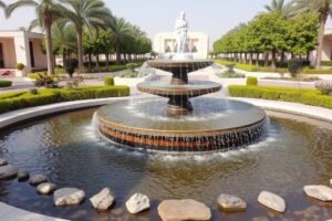 نافورة مياه أنيقة في حديقة الشهداء تضفي جواً من السكينة والهدوء