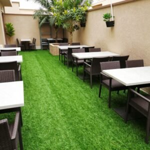 تركيب ثيل صناعي في مطعم بالكويت