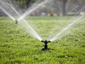 نظام ري أوتوماتيكي للعشب الطبيعي